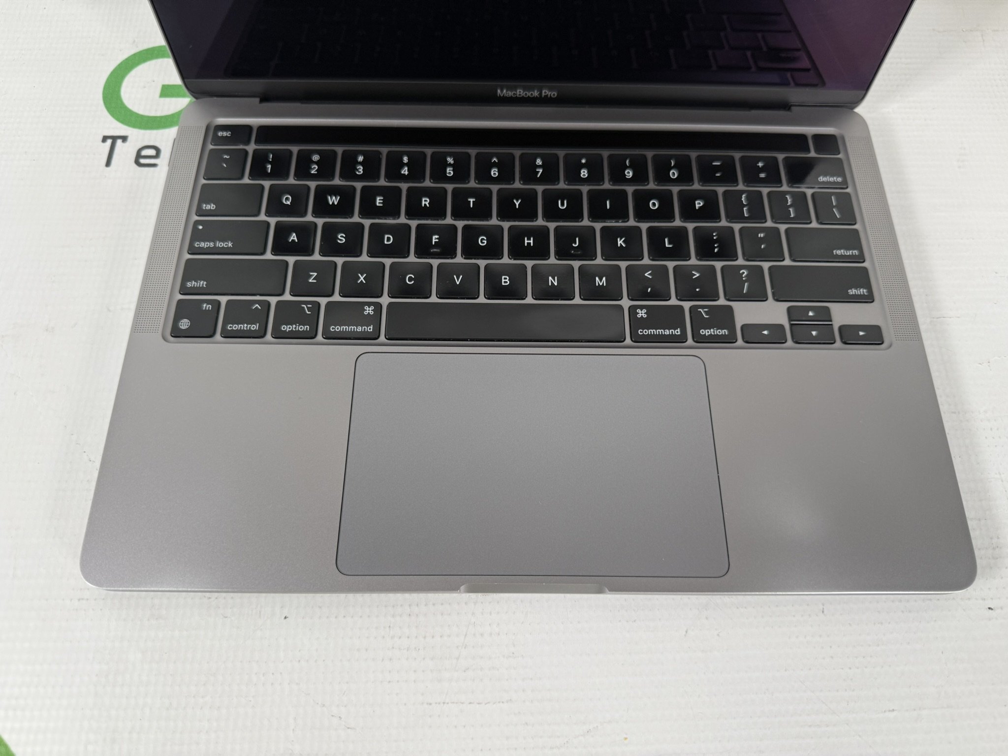 MacBook Pro A2338 2020 M1/8GB/256GB 【公式通販】