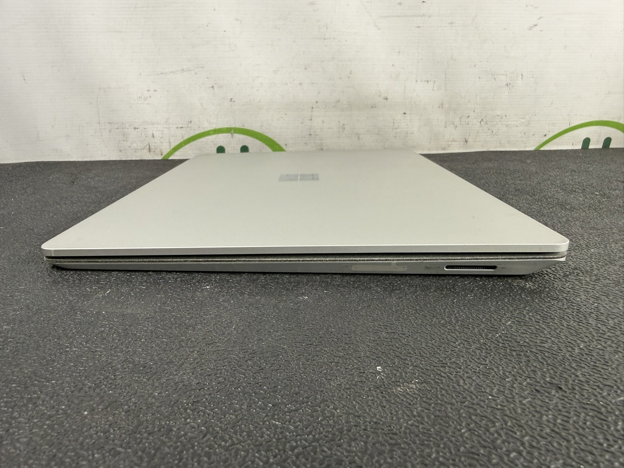 Buy Microsoft Surface Laptop 2 i7-8650U 1.9GHz 16GB DDR3 Dual